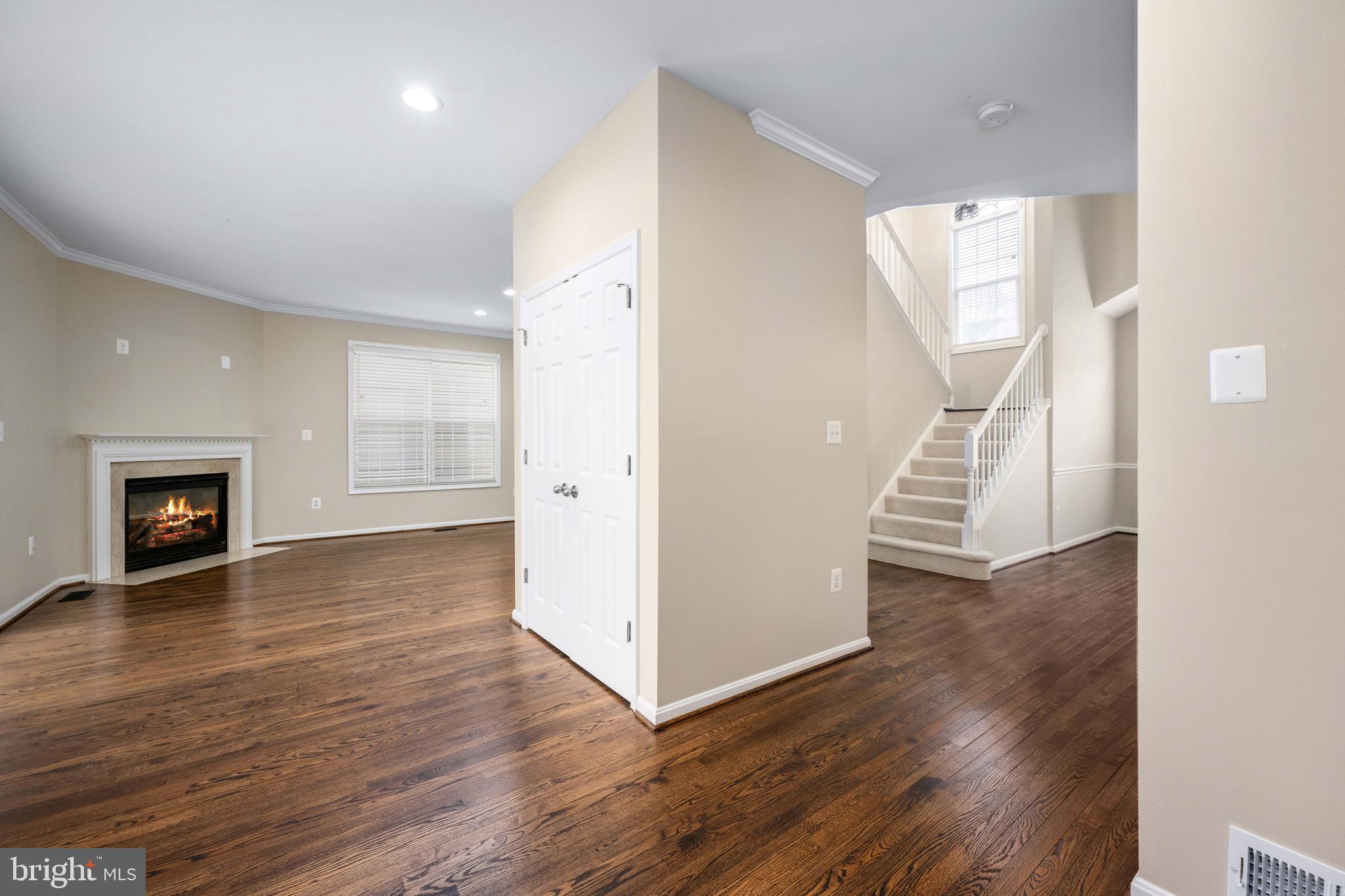 9129 Mineola Ct