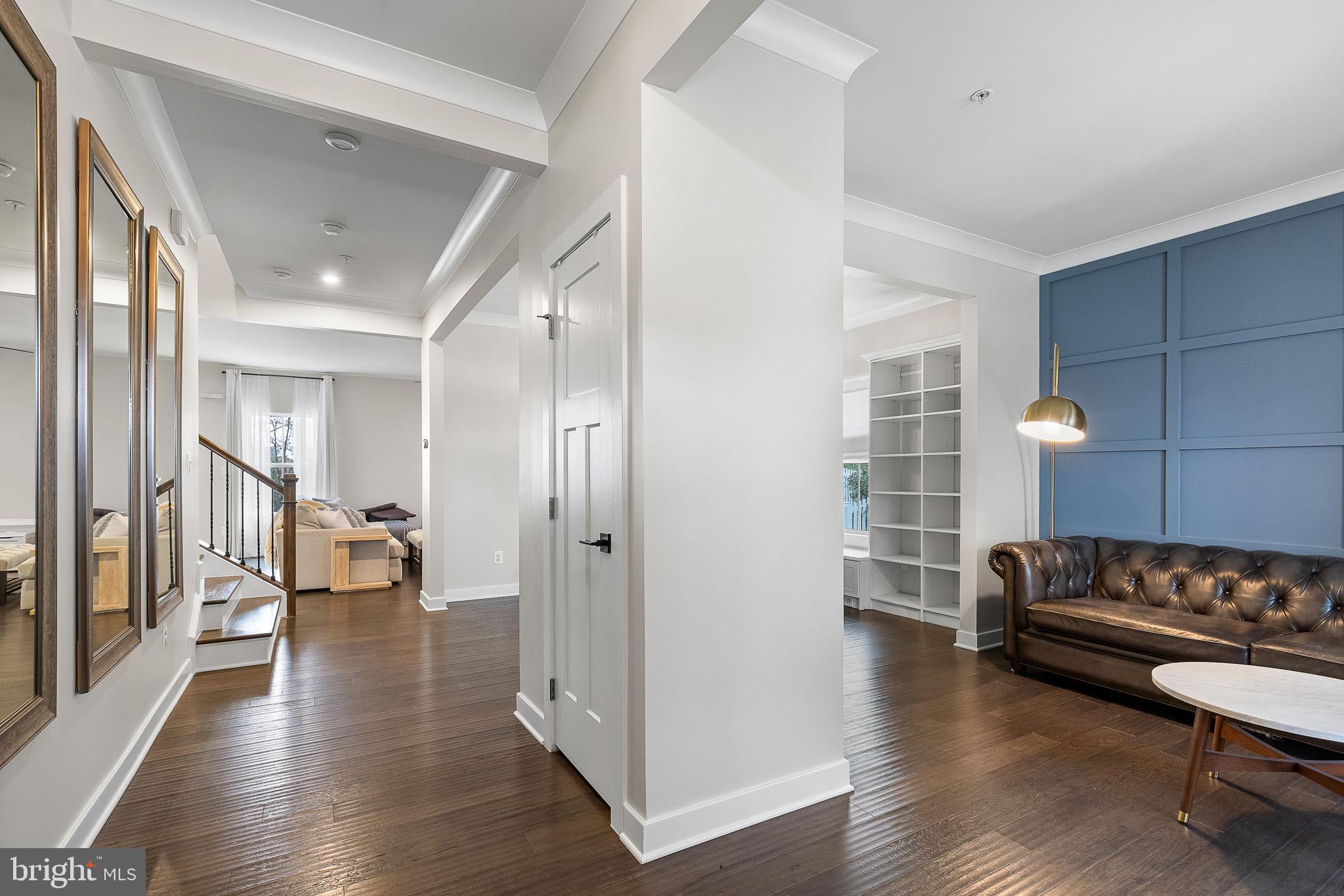 2048 Scarlet Pine Rd
