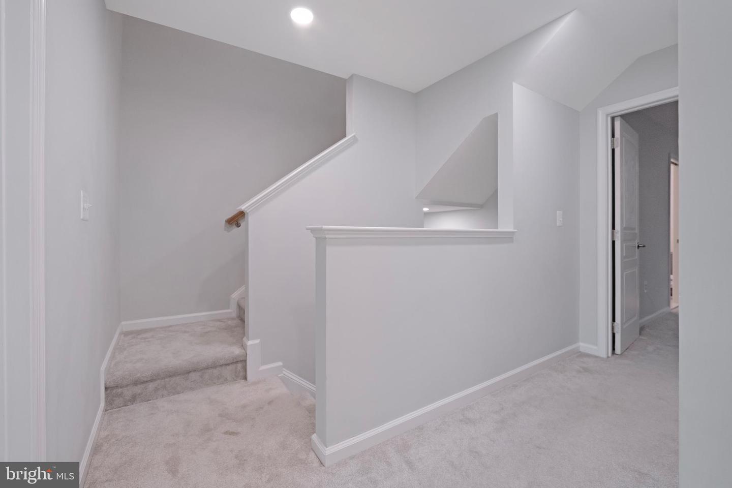 100 Washington St