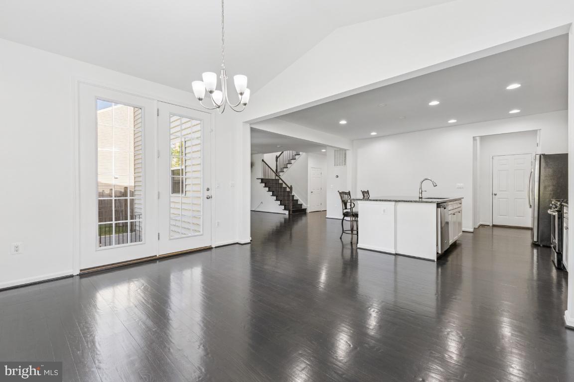 3809 Grafton Ct