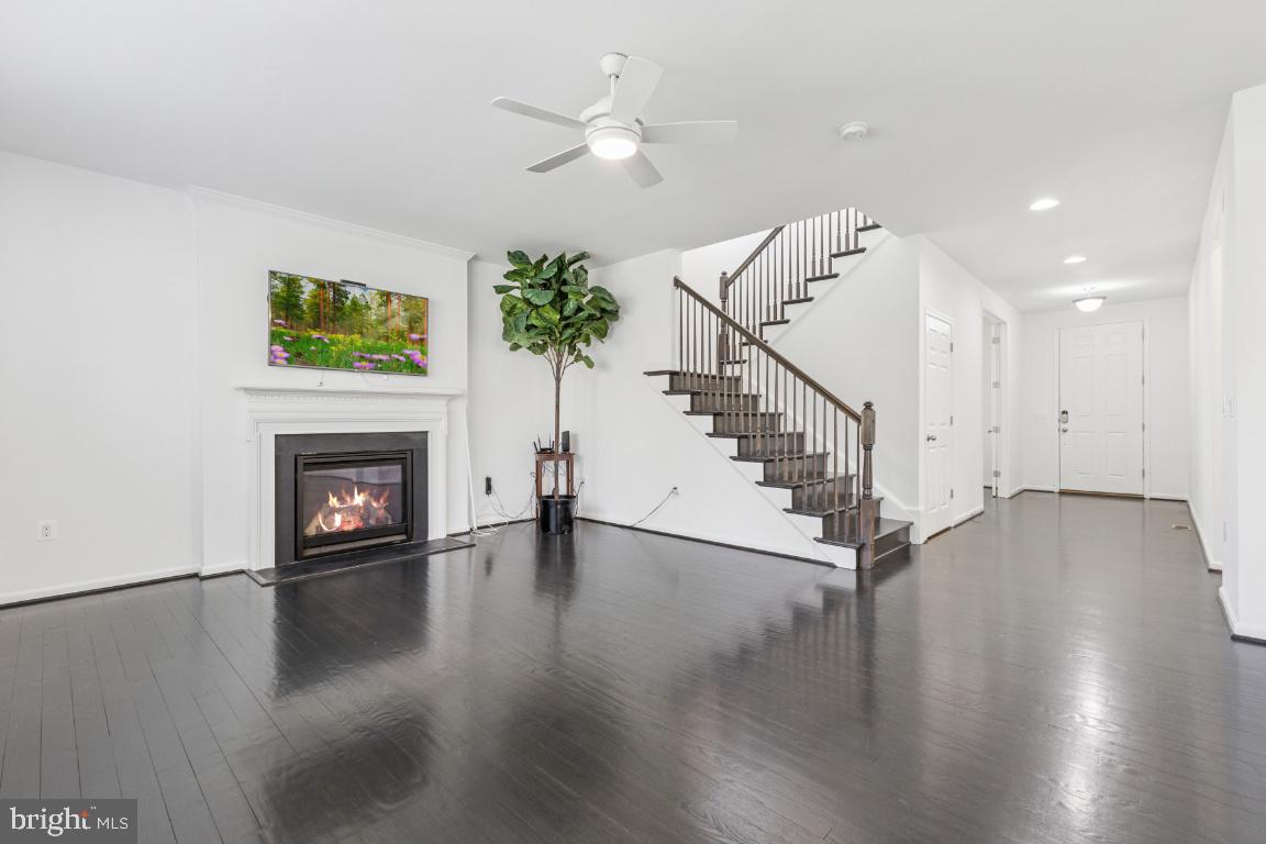 3809 Grafton Ct