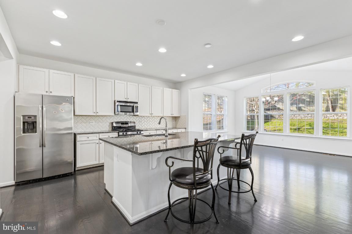 3809 Grafton Ct
