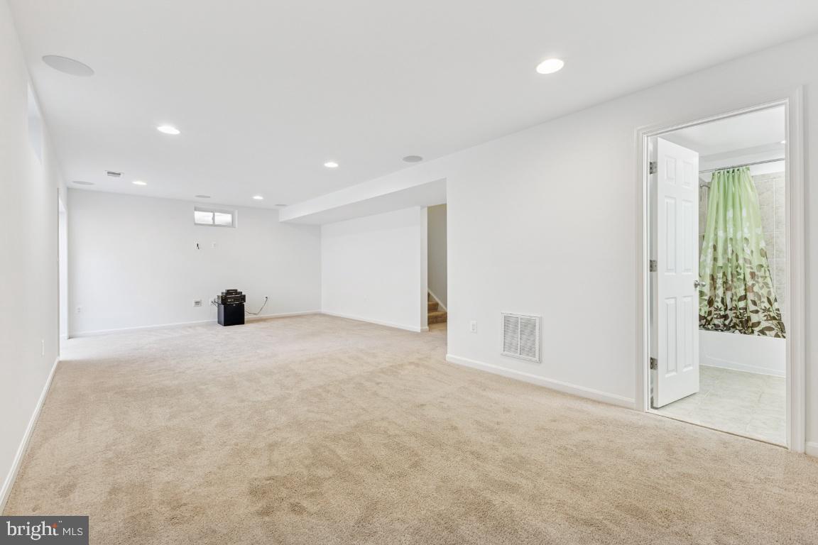 3809 Grafton Ct