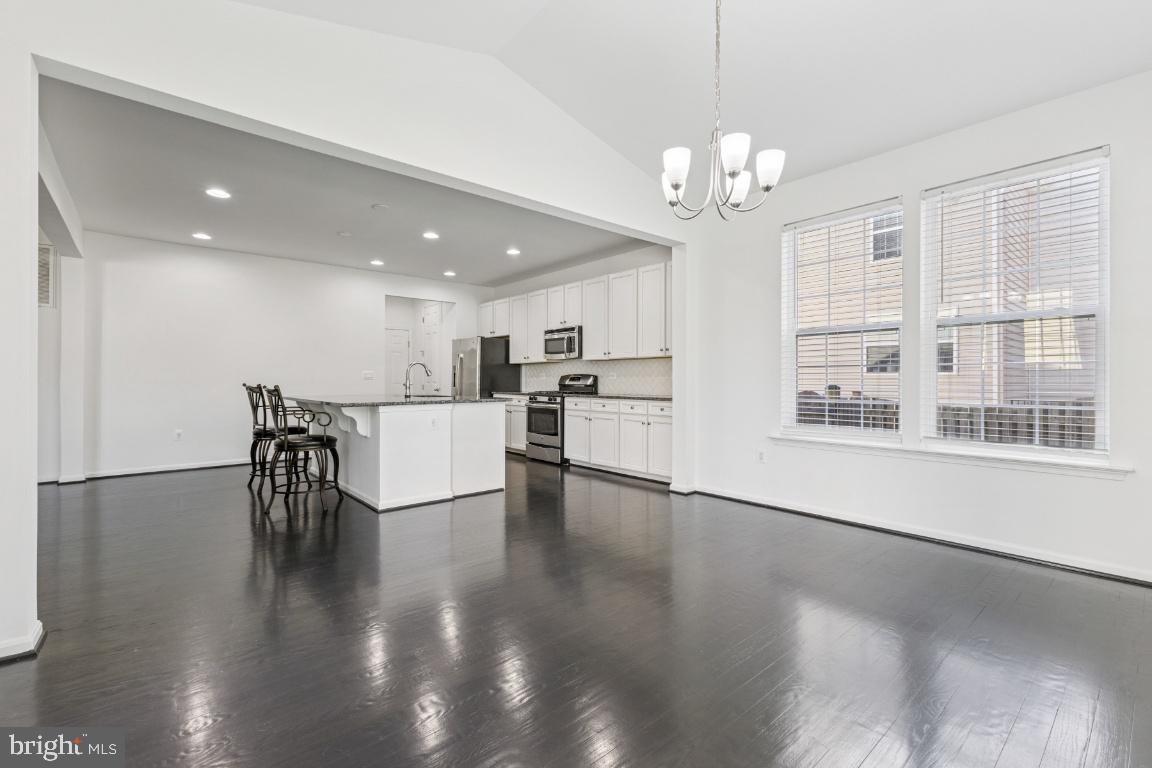 3809 Grafton Ct