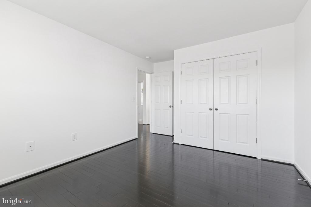 3809 Grafton Ct