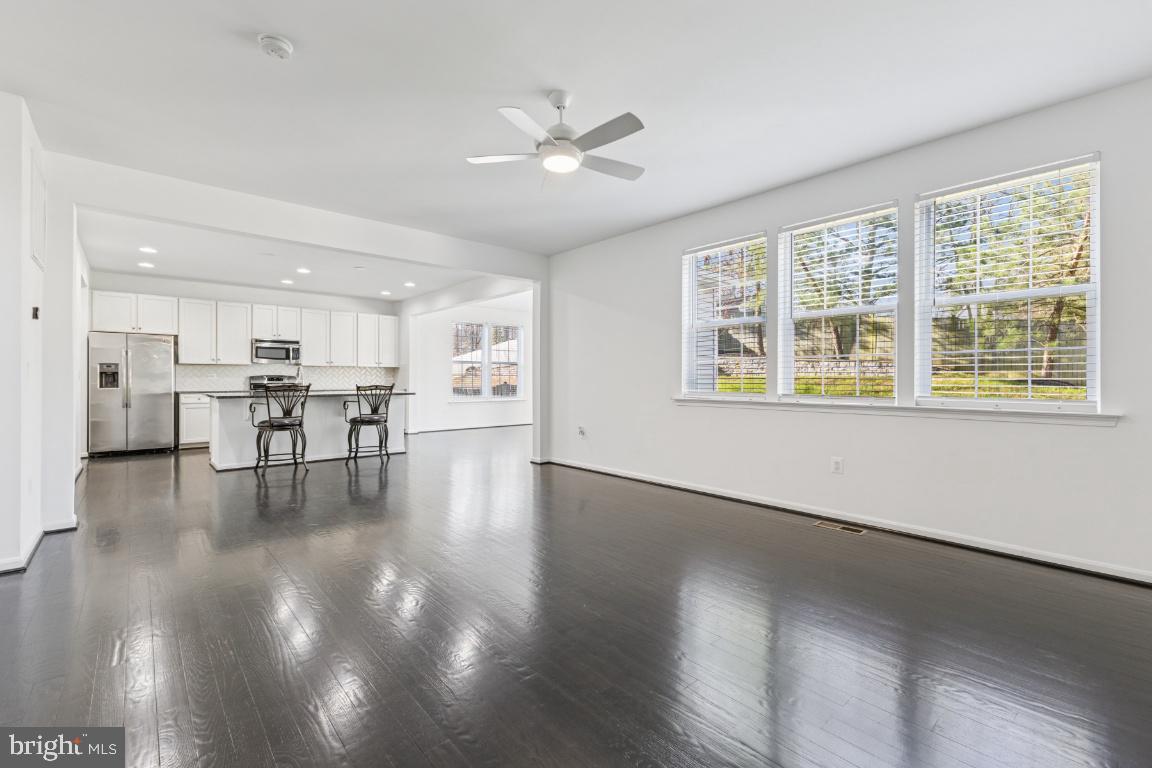 3809 Grafton Ct