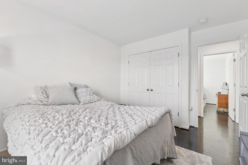3809 Grafton Ct