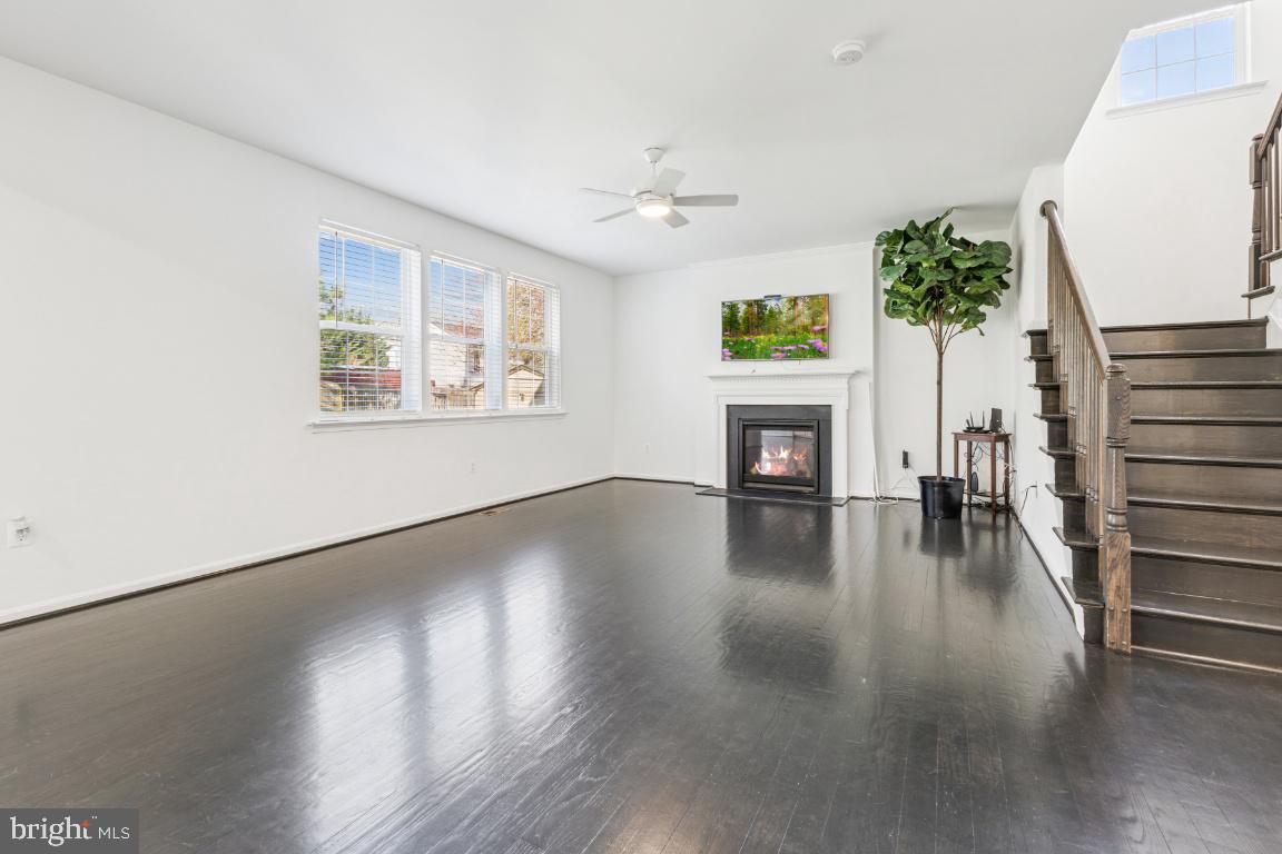 3809 Grafton Ct
