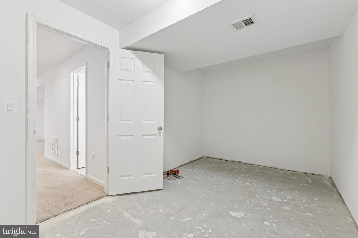 3809 Grafton Ct