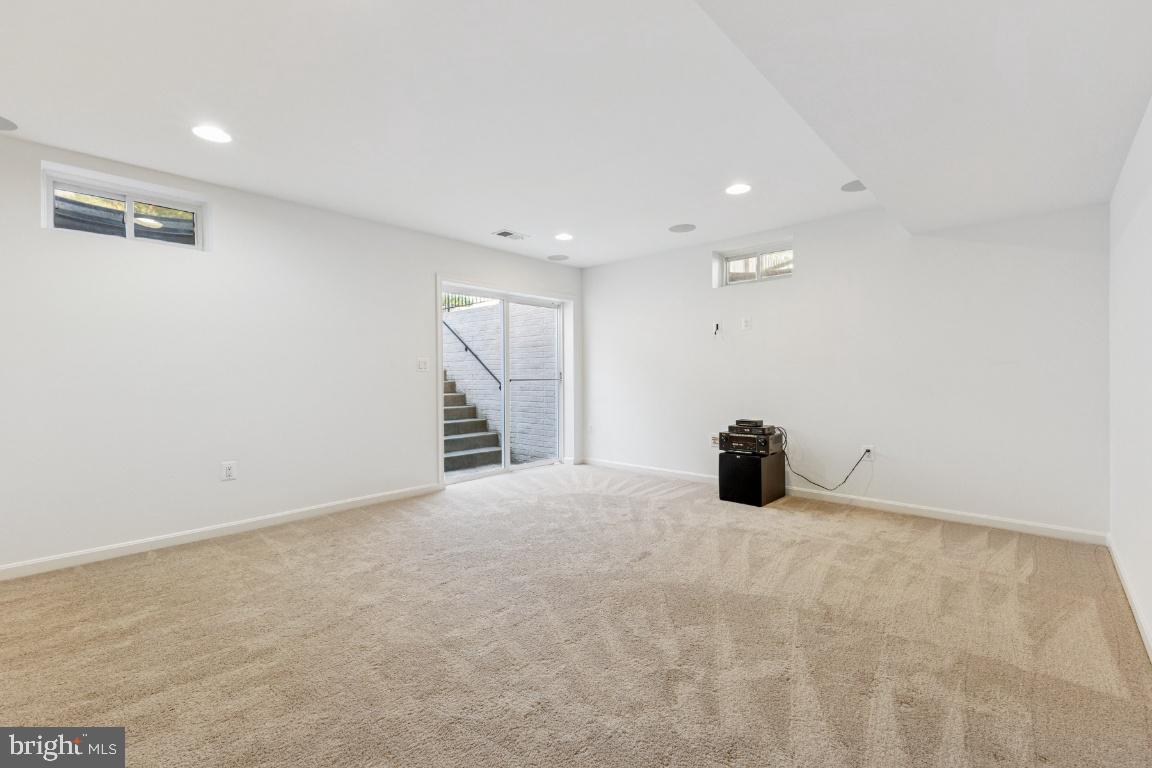 3809 Grafton Ct
