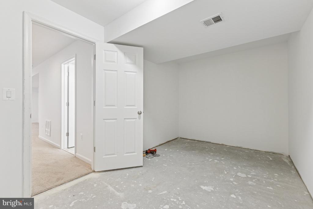 3809 Grafton Ct