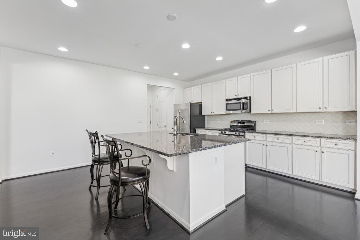 3809 Grafton Ct