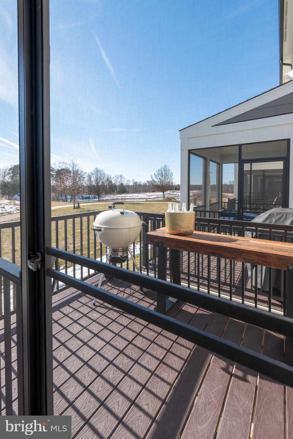669 Angelfish Way