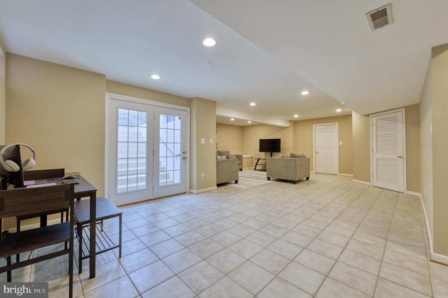 5959 Fincastle Dr