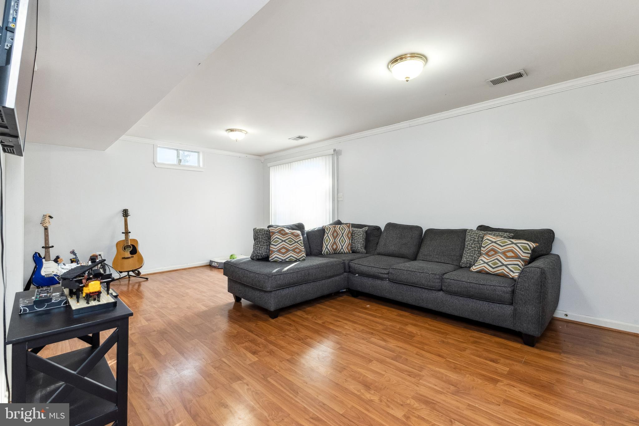 12061 VANTAGE POINT CT