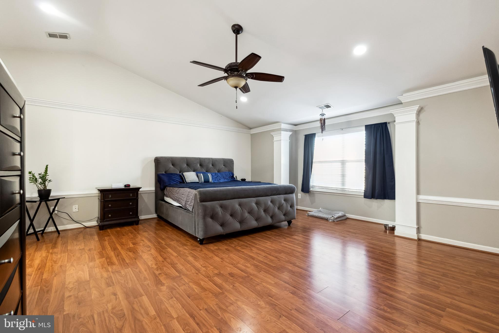 12061 VANTAGE POINT CT