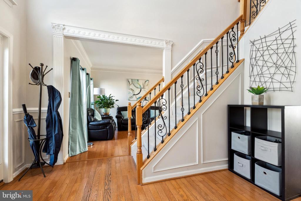 12061 VANTAGE POINT CT