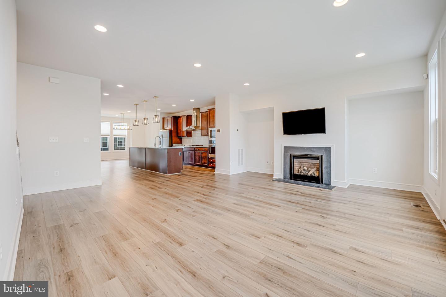 6852 KARTER ROBINSON DR