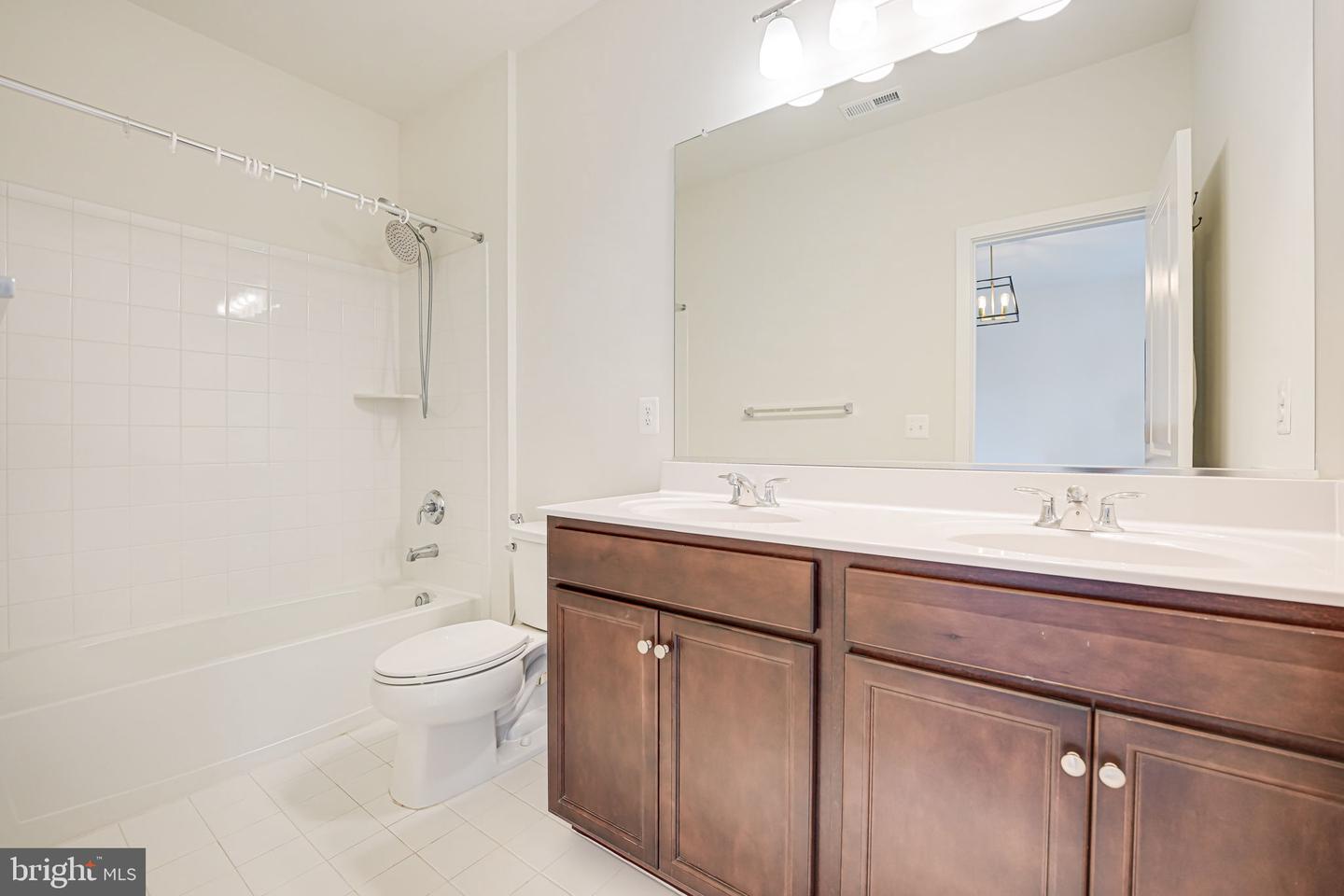 6852 KARTER ROBINSON DR