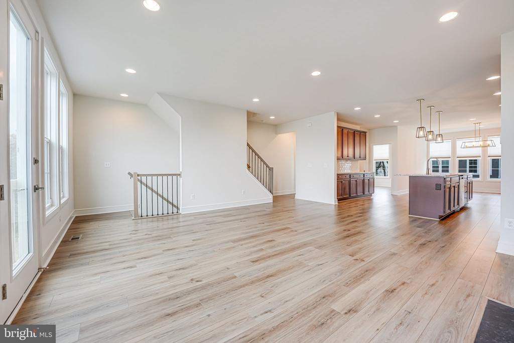 6852 KARTER ROBINSON DR