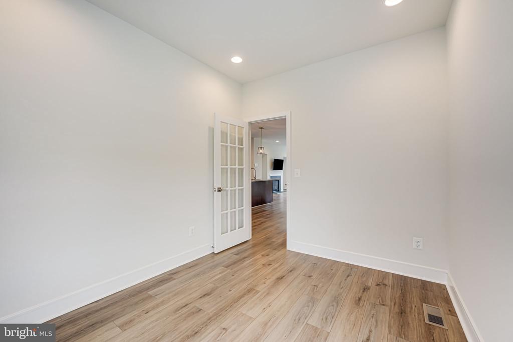 6852 KARTER ROBINSON DR