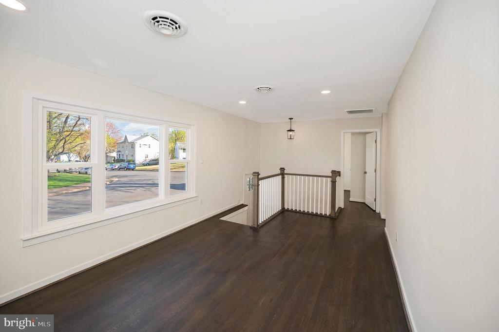 13909 Gum Ln