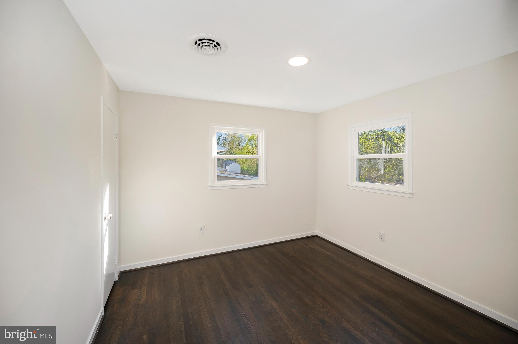 13909 Gum Ln