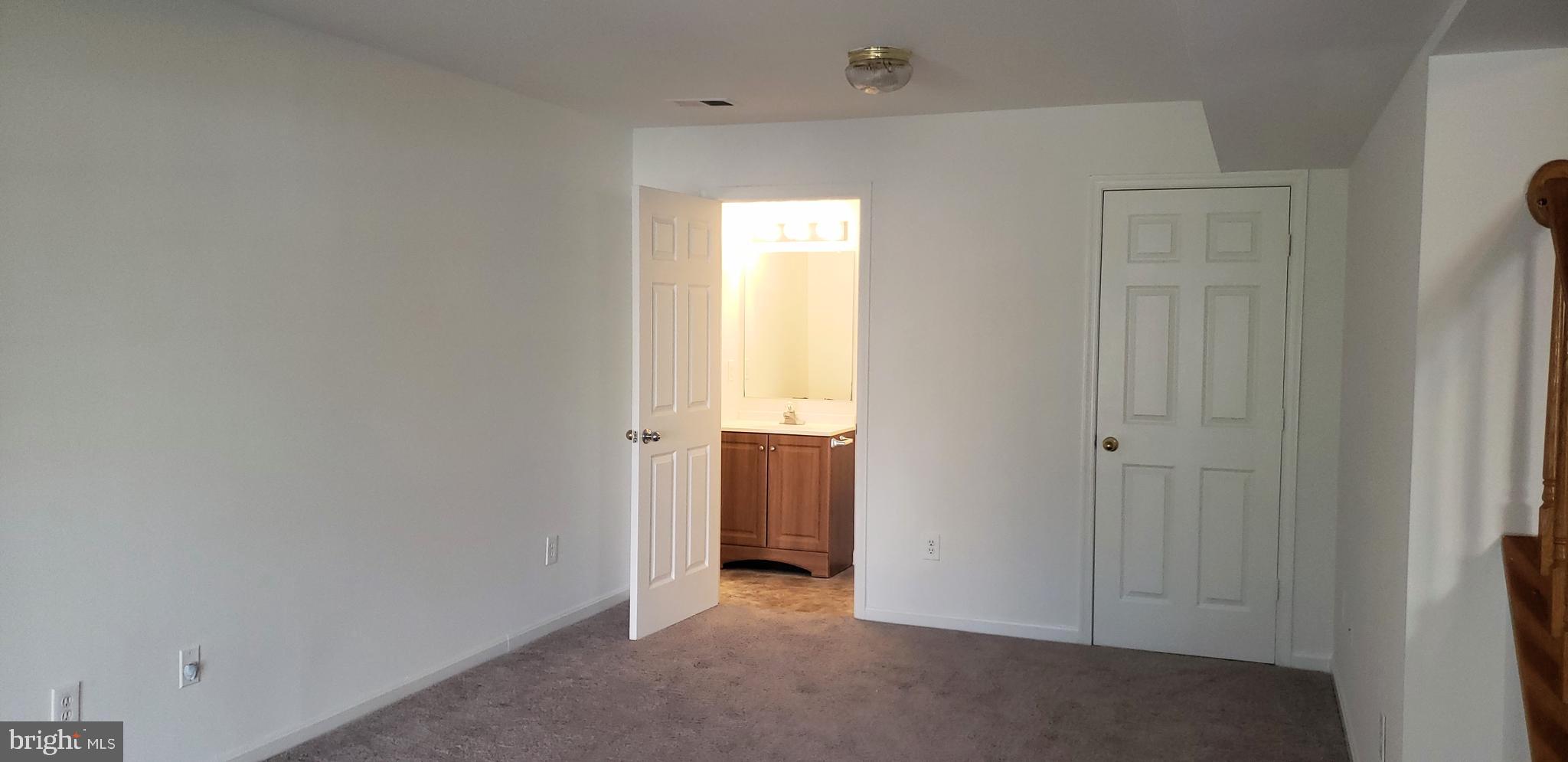 7903 APACHE RIDGE CT