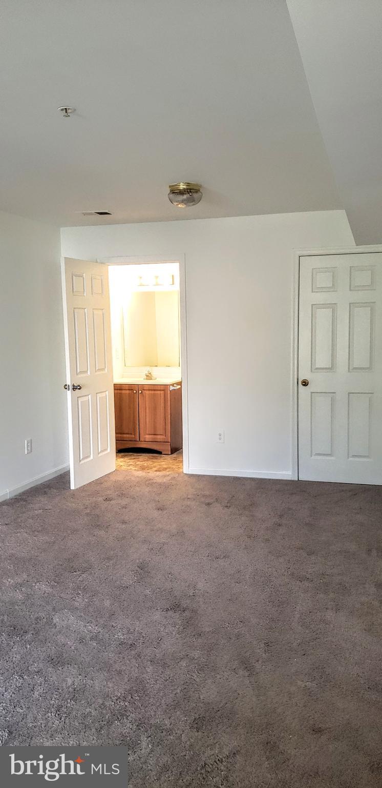 7903 APACHE RIDGE CT