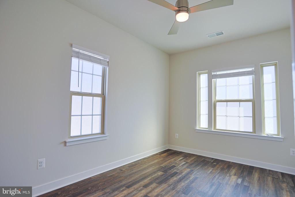 18086 RED CEDAR ROAD
