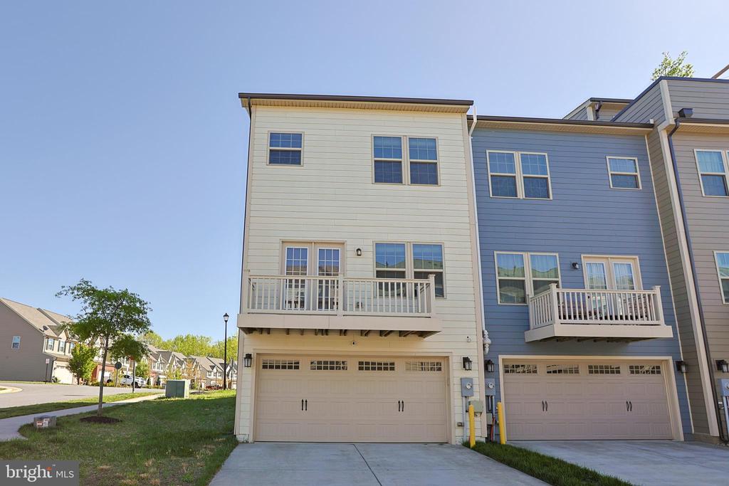 18086 RED CEDAR ROAD