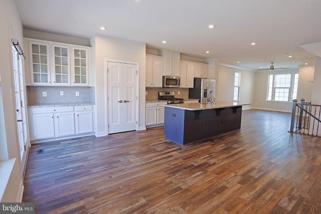 18086 RED CEDAR ROAD