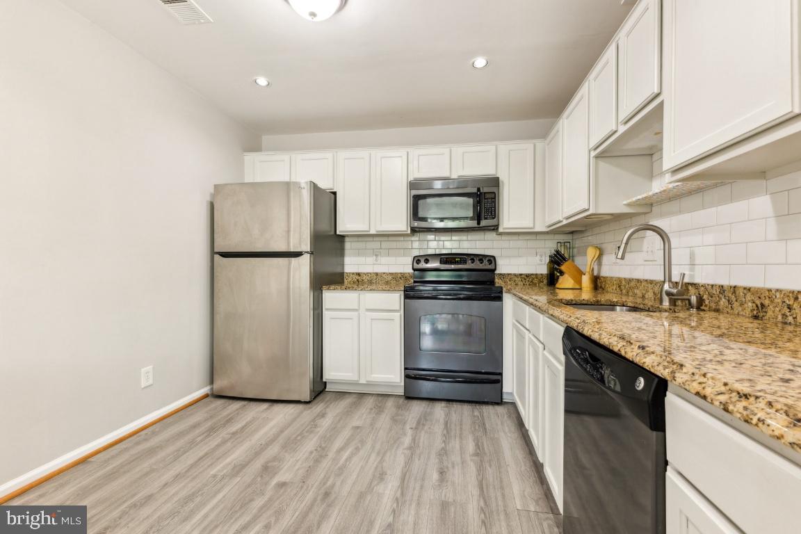 8214 Winstead Pl #201