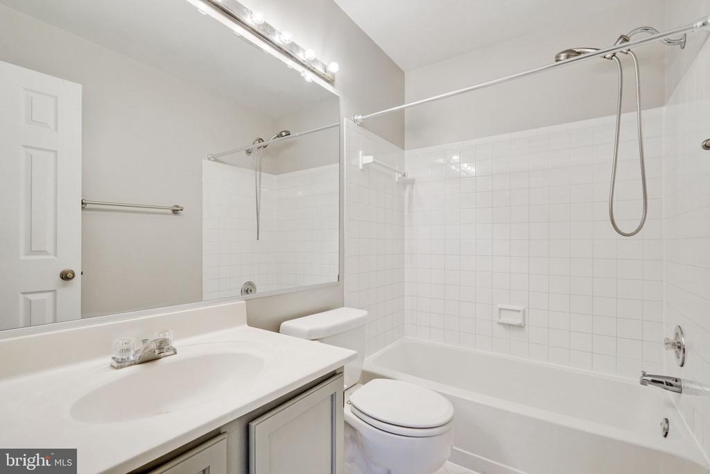 7306 SAINT JOHNS CT