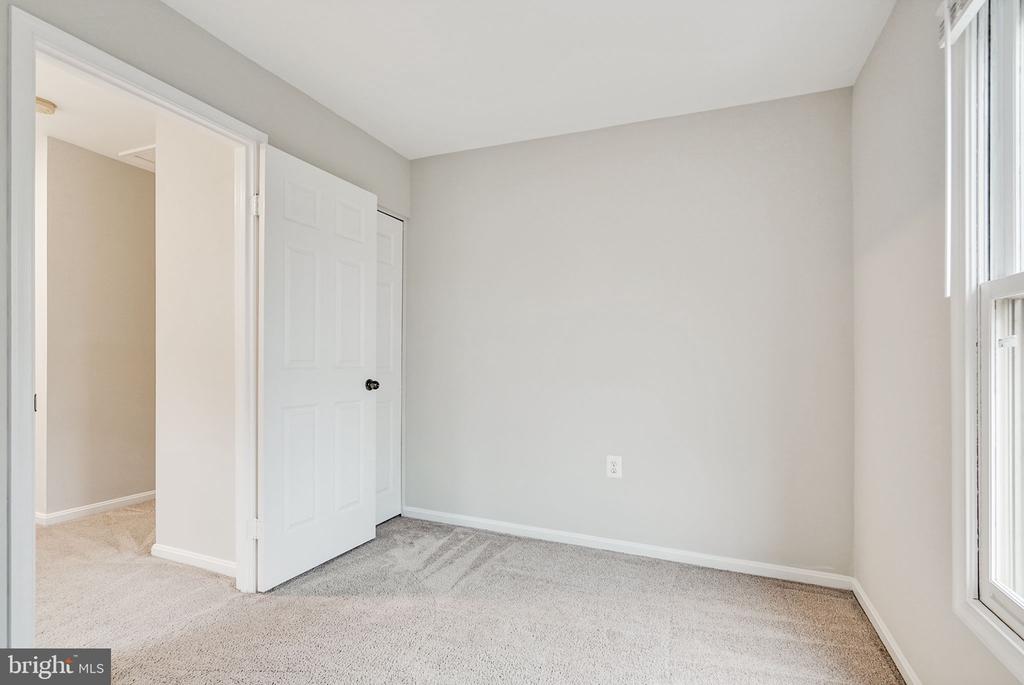 7306 SAINT JOHNS CT