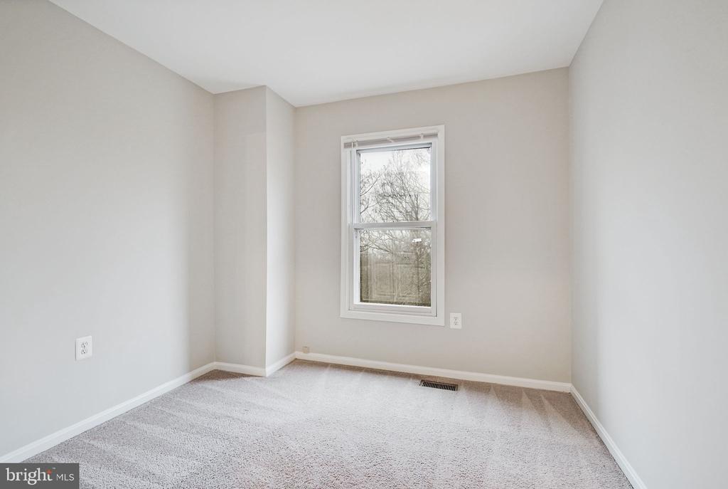 7306 SAINT JOHNS CT