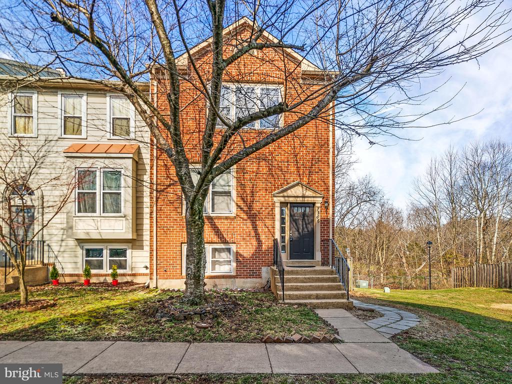 7306 SAINT JOHNS CT
