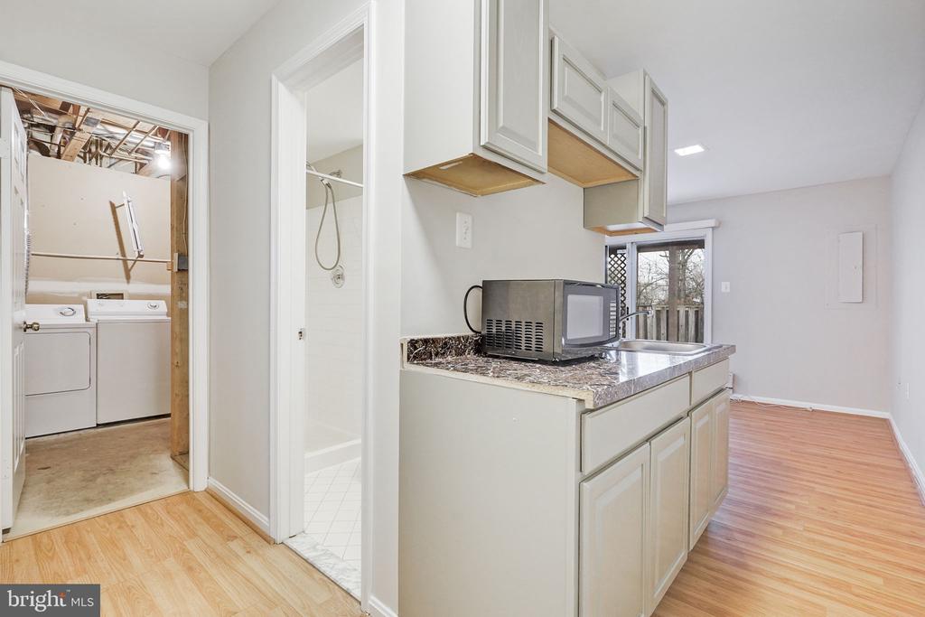 7306 SAINT JOHNS CT