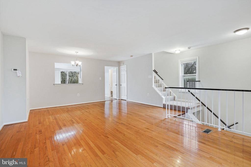 7306 SAINT JOHNS CT