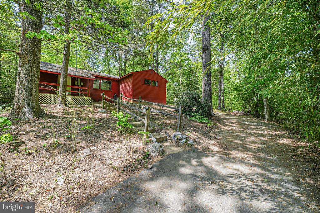 8304 Cobb Rd