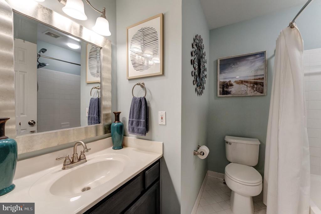 15875 Jester Ct