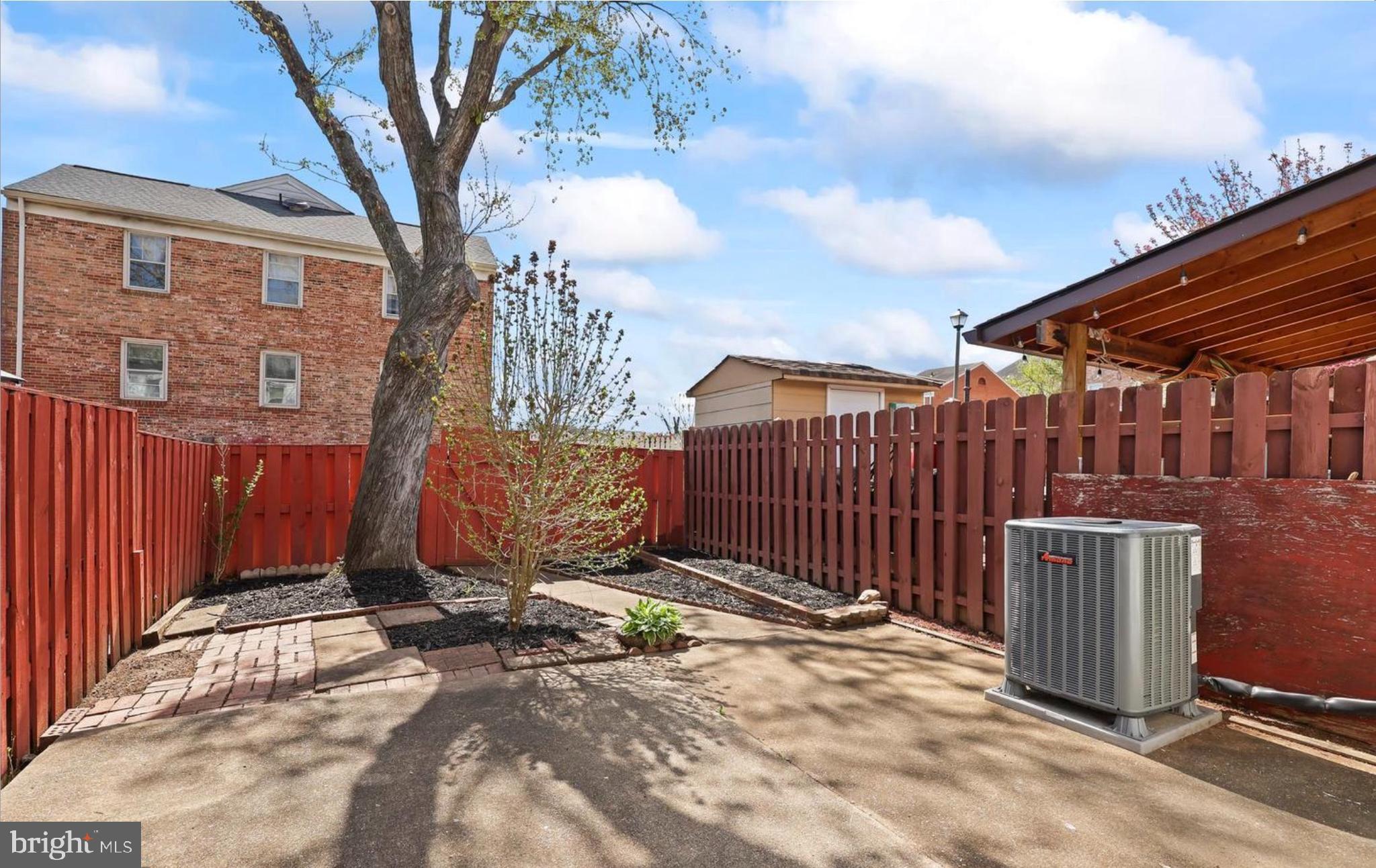 2913 WETHERBURN CT