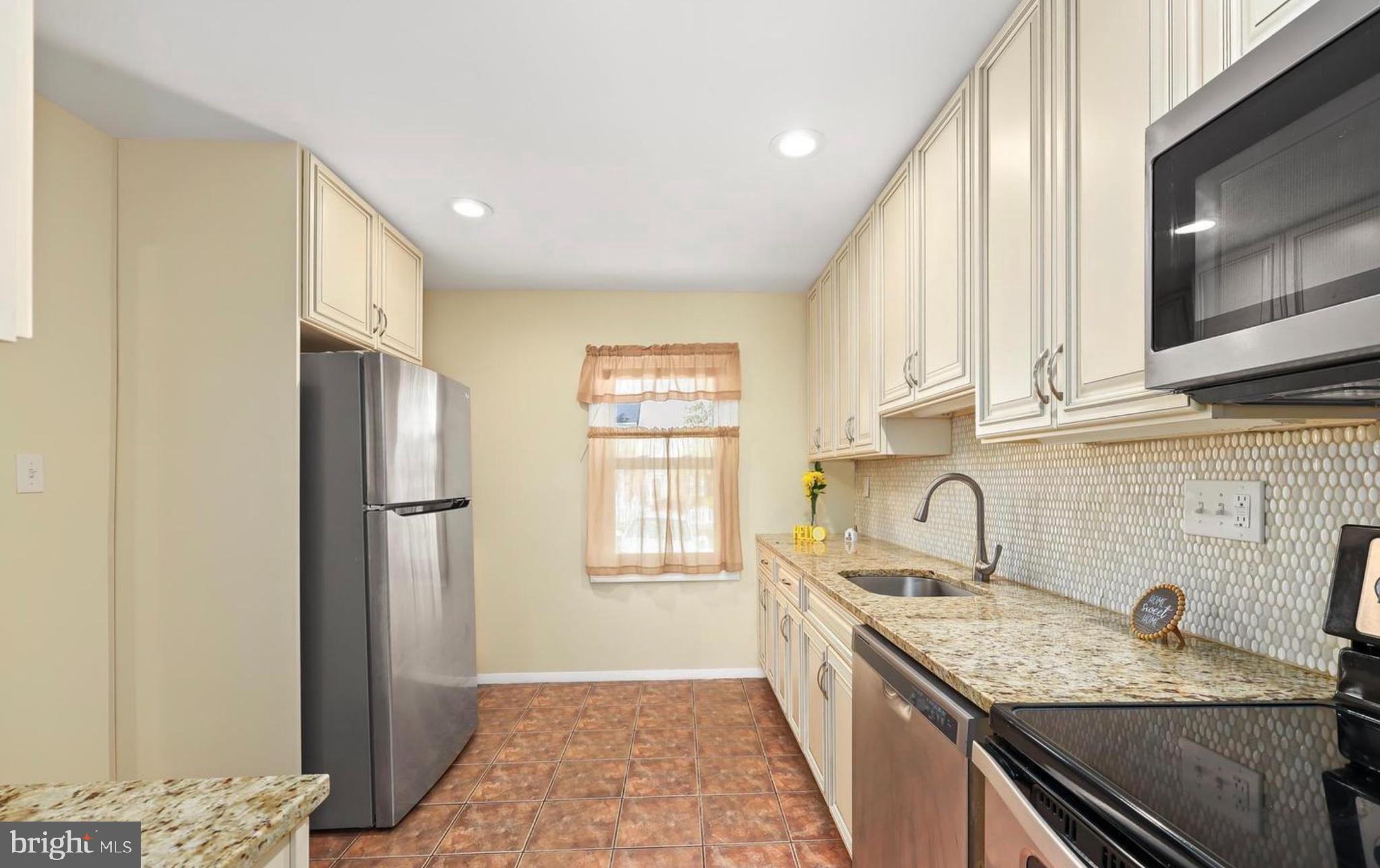 2913 WETHERBURN CT