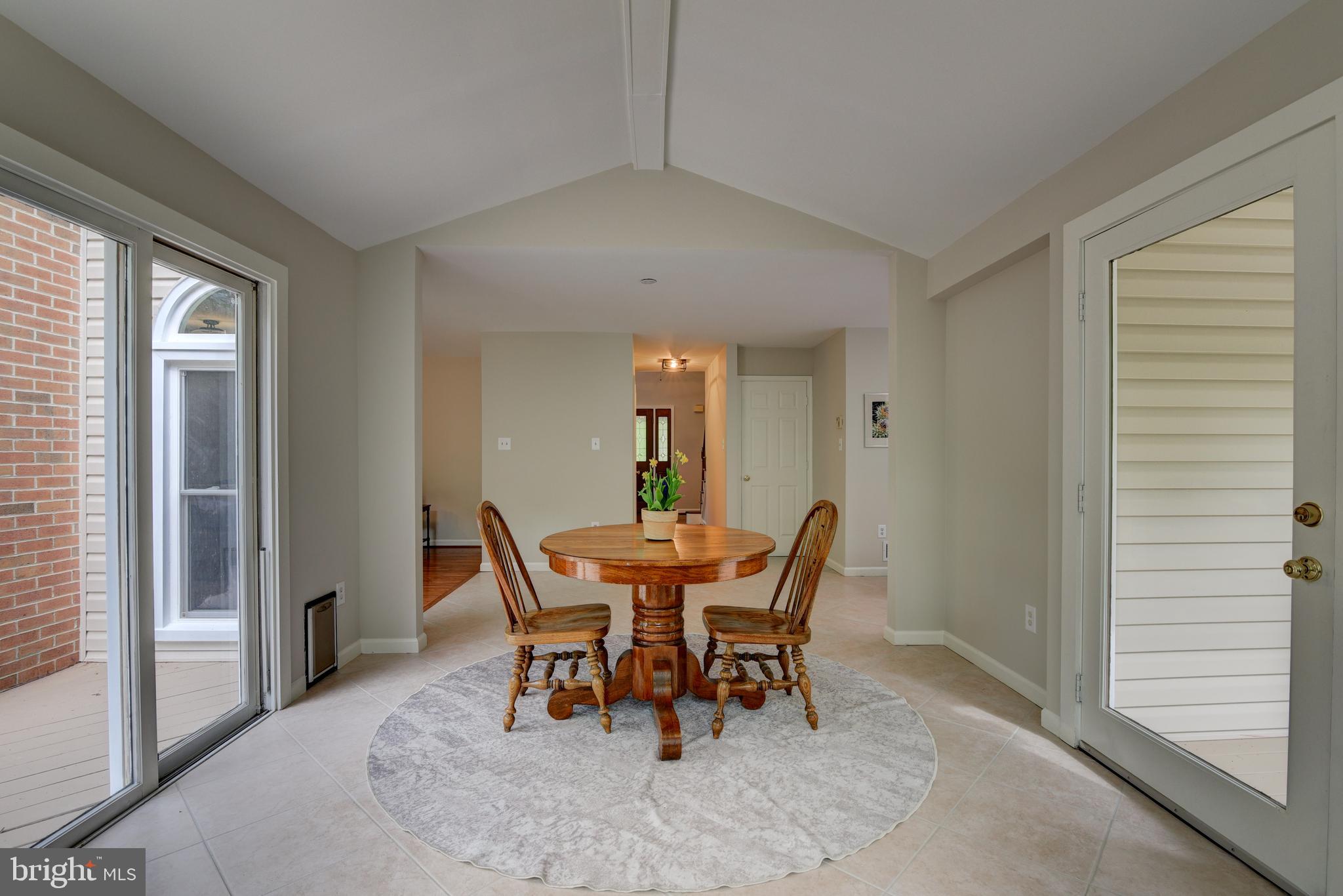 11155 Alendale Ct