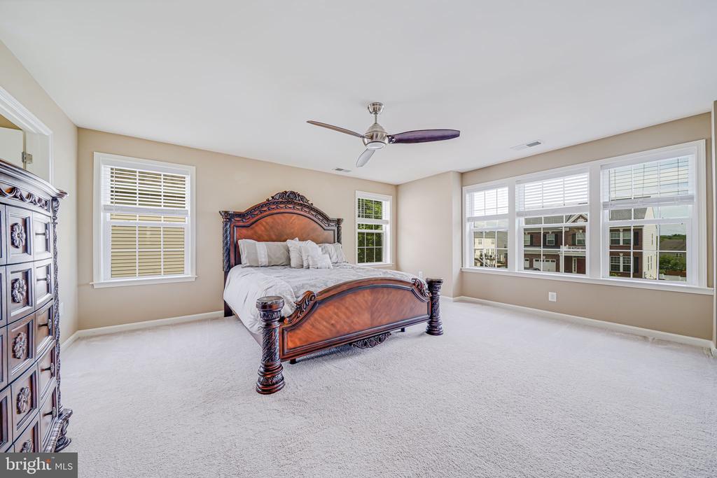 15202 Jennerette Ln