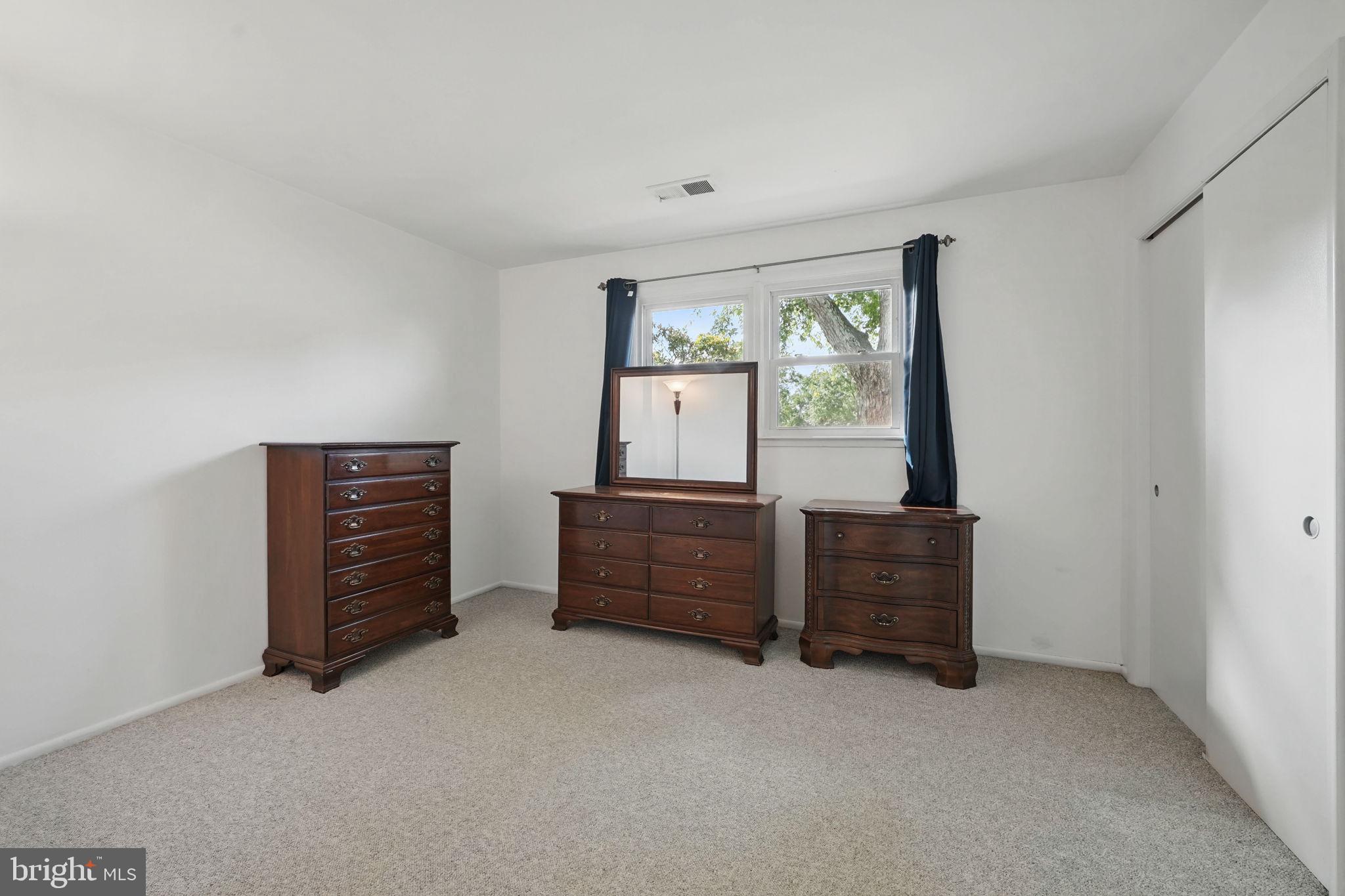 9706 Glen Ct