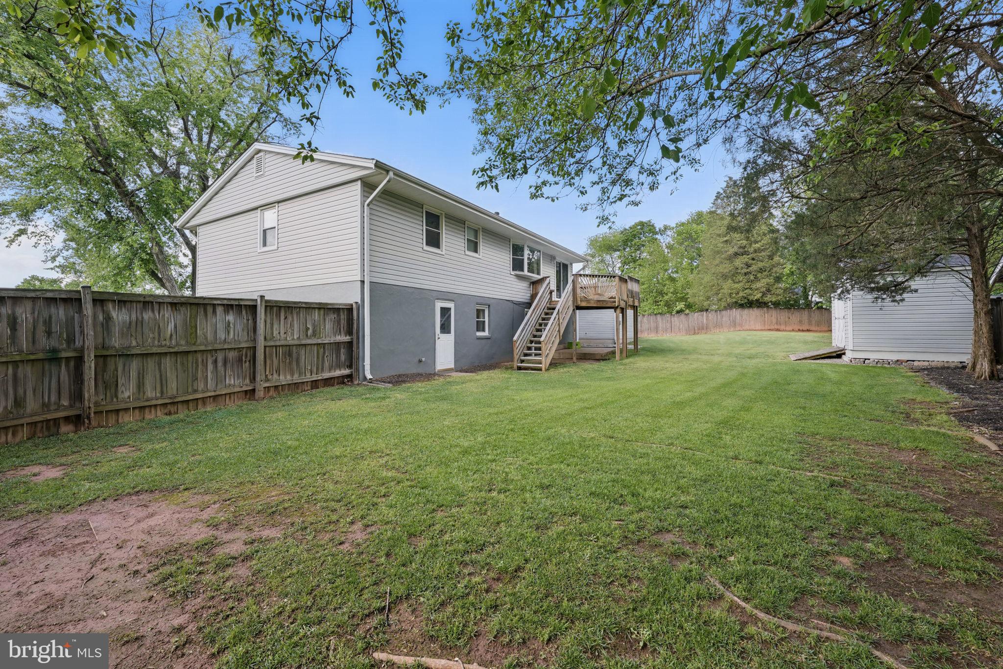 9706 Glen Ct
