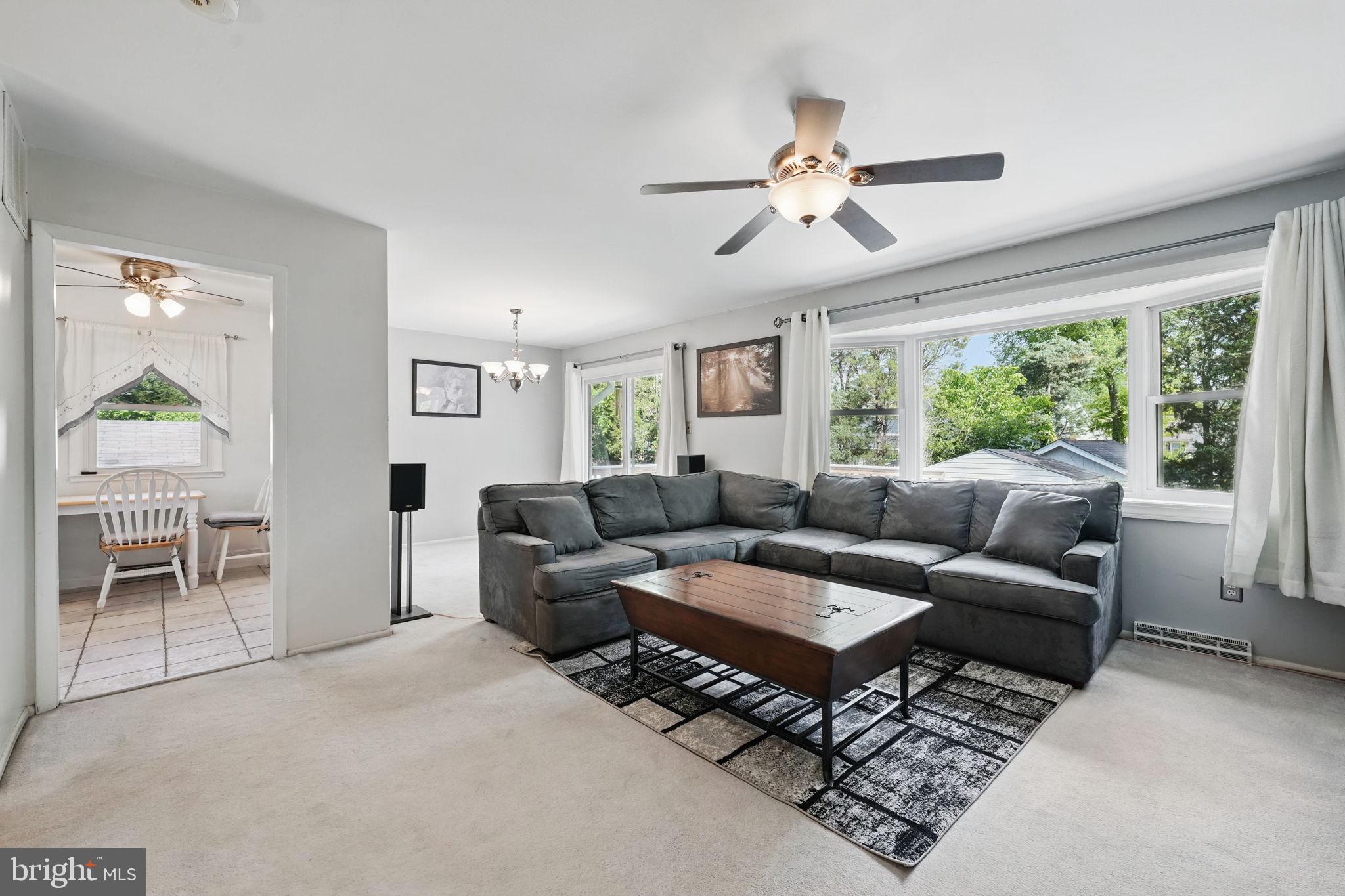 9706 Glen Ct