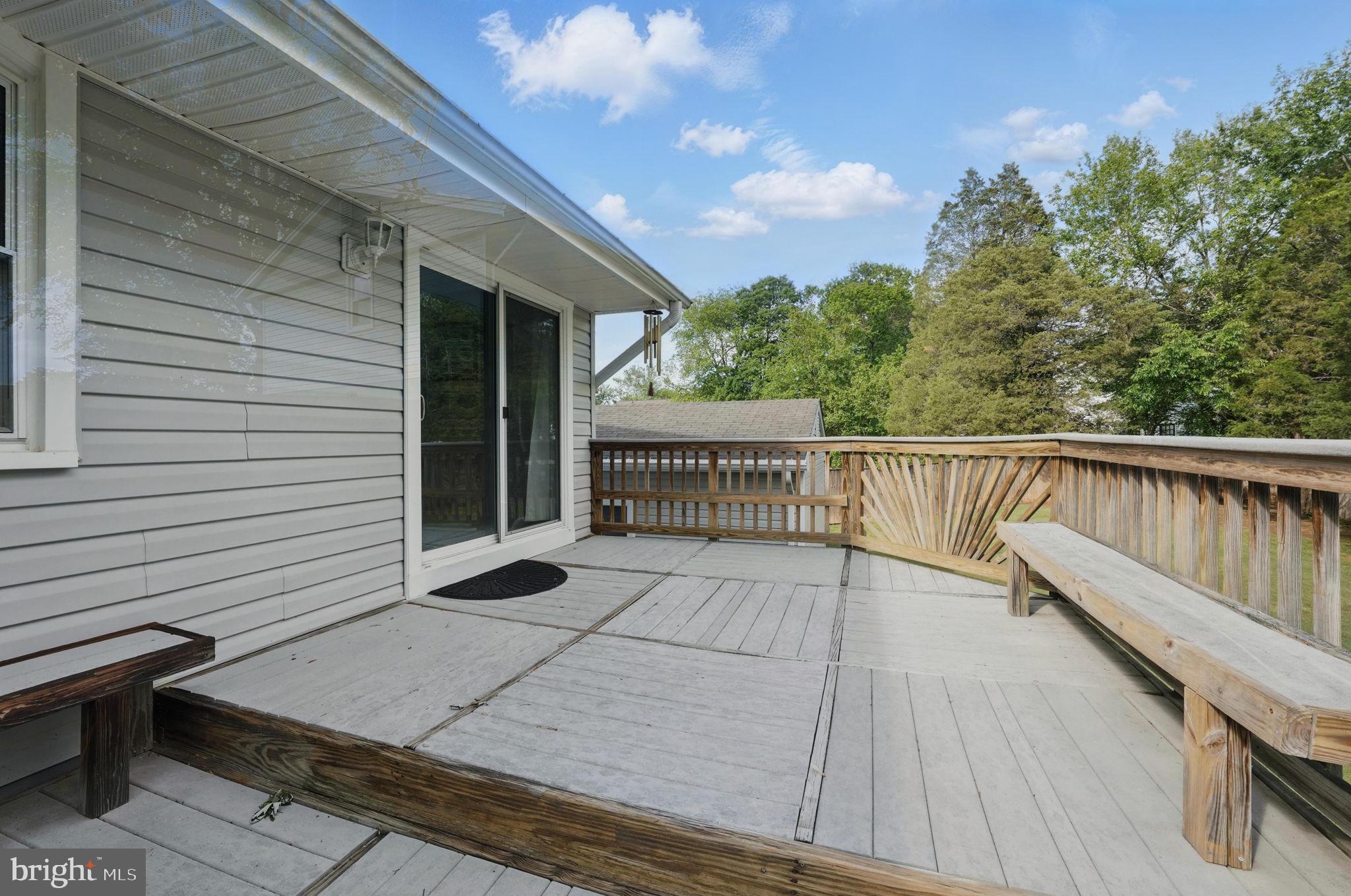 9706 Glen Ct