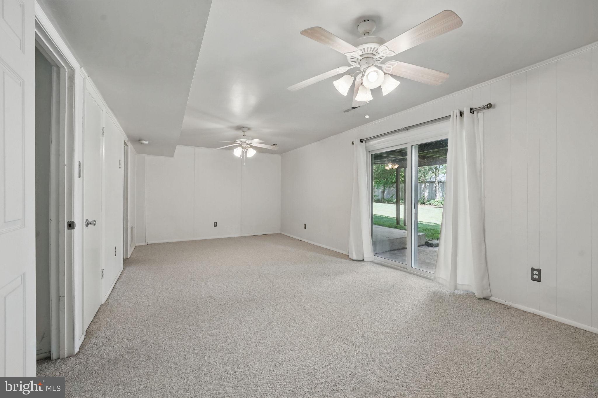 9706 Glen Ct
